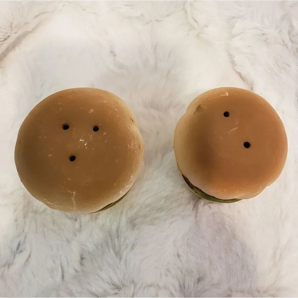 Salt & Pepper Shakers - Picture 5 of 8